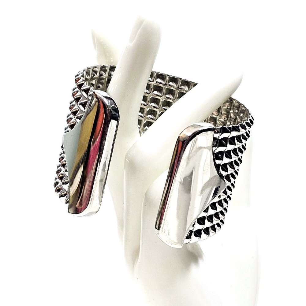 Silver-toned Spiky Metal Cuff Bracelet